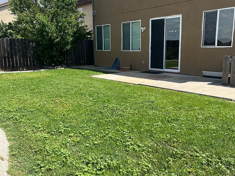 6047 Dresden Way — Photo 7