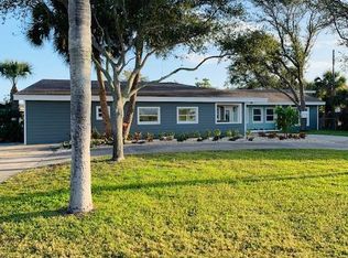 14 W Point Dr, Cocoa Beach, FL 32931