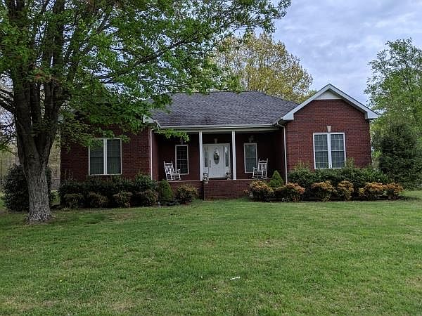 1st image of 428 Parker Dr