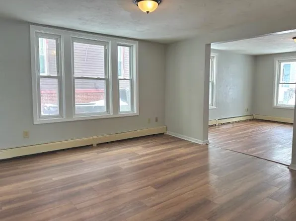 10 Cottage St Unit 1, Worcester, MA 01609