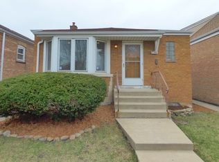 6748 S Kolin Ave, Chicago, IL 60629