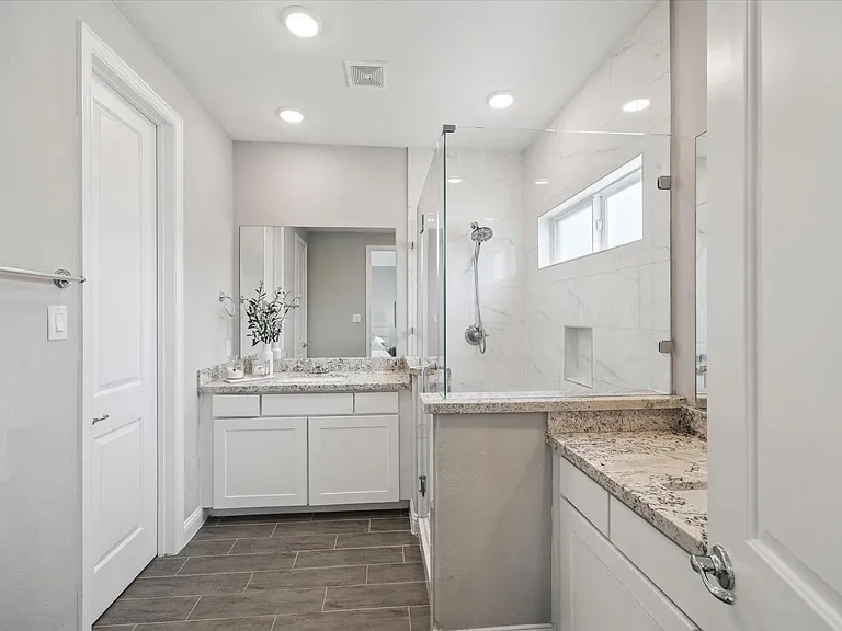 5443 Camaguey St — Photo 13