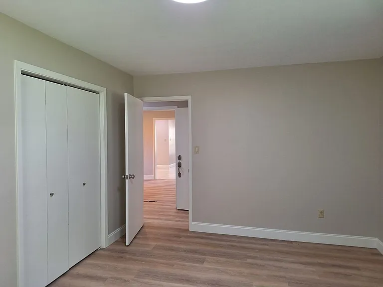 6826 Dorchester Dr — Photo 59