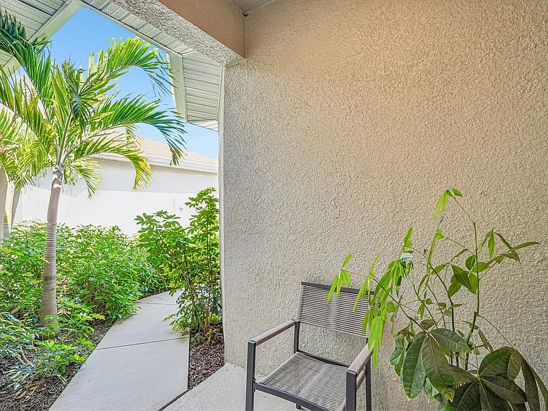 5282 Neil Dr — Photo 38