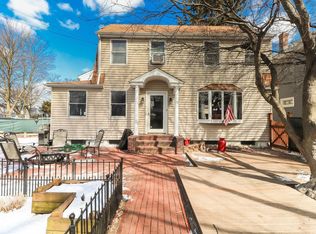 25203 87th Dr, Bellerose, NY 11426