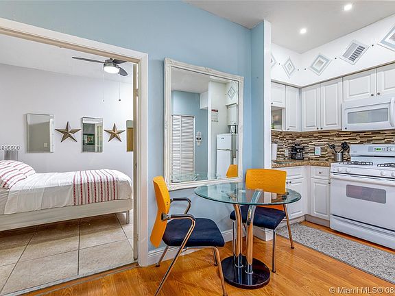 5th image of 1320 Drexel Ave APT 102