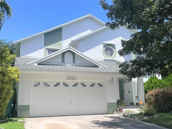 9721 SW 216th Ter, Cutler Bay, FL 33190