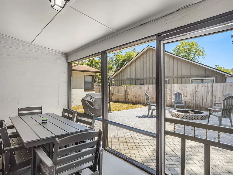 427 Holly Ave — Photo 31