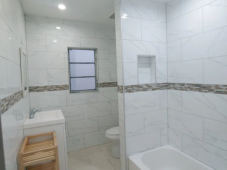 1207 S La Cienega Blvd #D — Photo 3