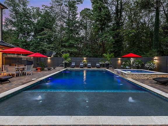 4th image of 8380 Berkley Rdg