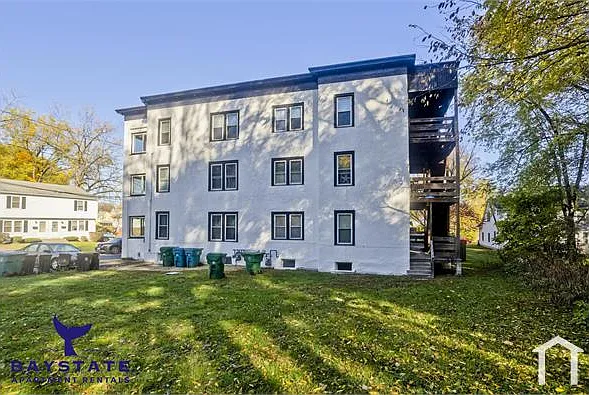 31 Rose St #1 — Photo 3