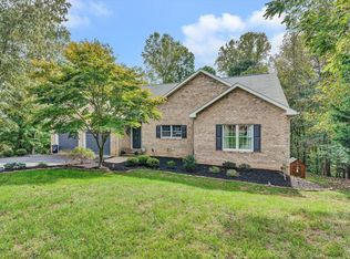 1600 Walnut Run Dr, Hardy, VA 24101