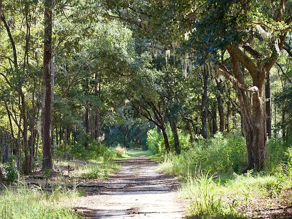 108th image of 1451 River Rd