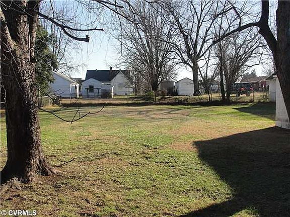 3rd image of 4201 Thomas Dr