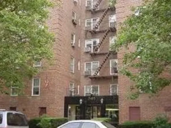 2461 East 29th Street image 1 of 5