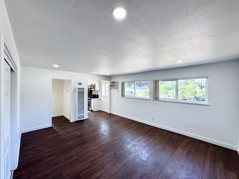 7918 Painter Ave #K — Photo 2