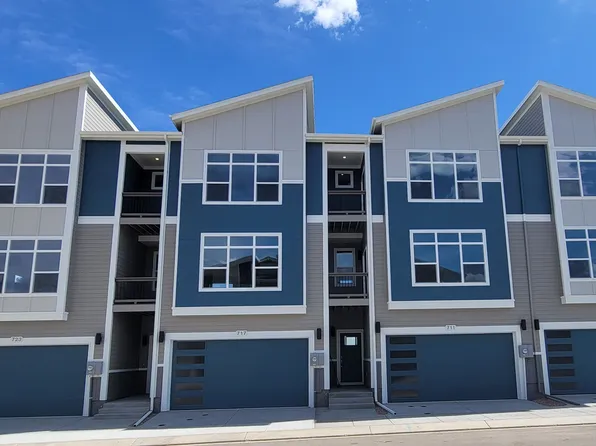 Peak View Plan, Centennial Townhomes