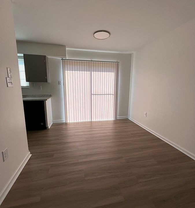 Hillcrest Townhomes 1000 E Main St Spartanburg SC Zillow