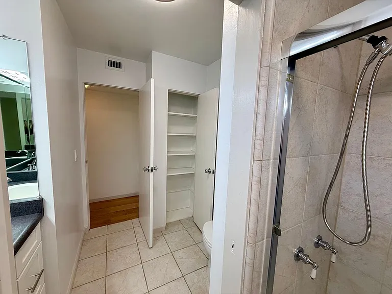 30 Andrew Dr #121 — Photo 14