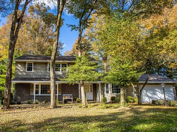 138 Stanwood Ln, Manlius, NY 13104