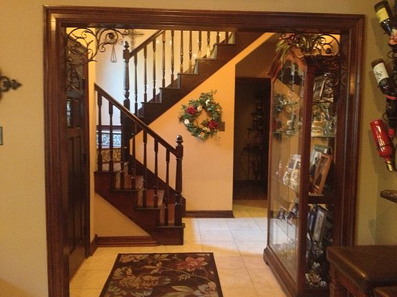 Large entry 2 story!