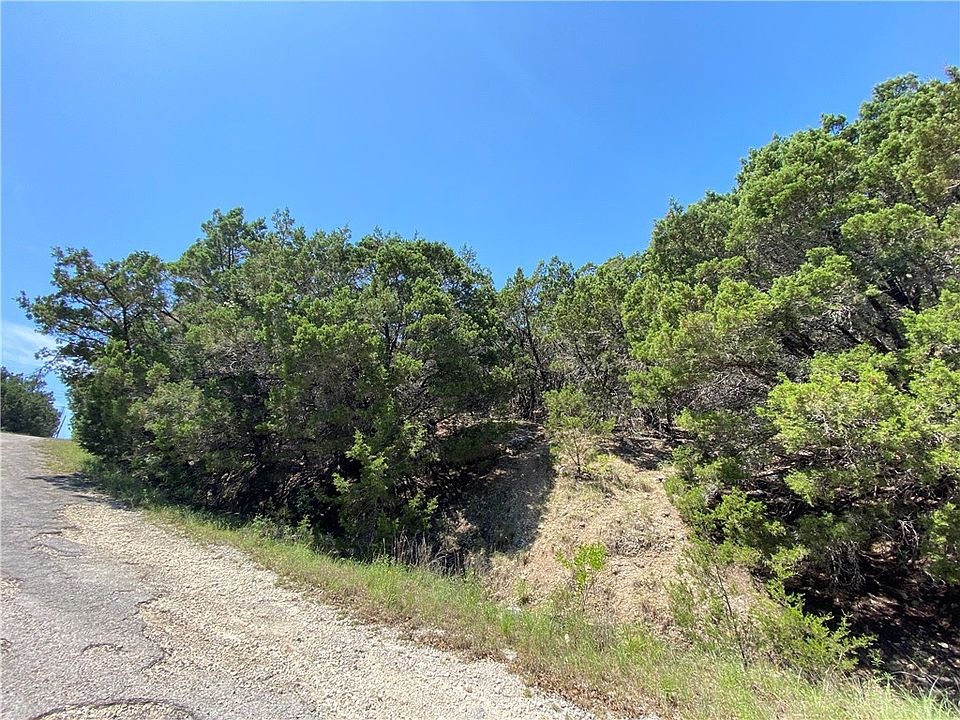 2nd image of 6904 Live Oak Dr