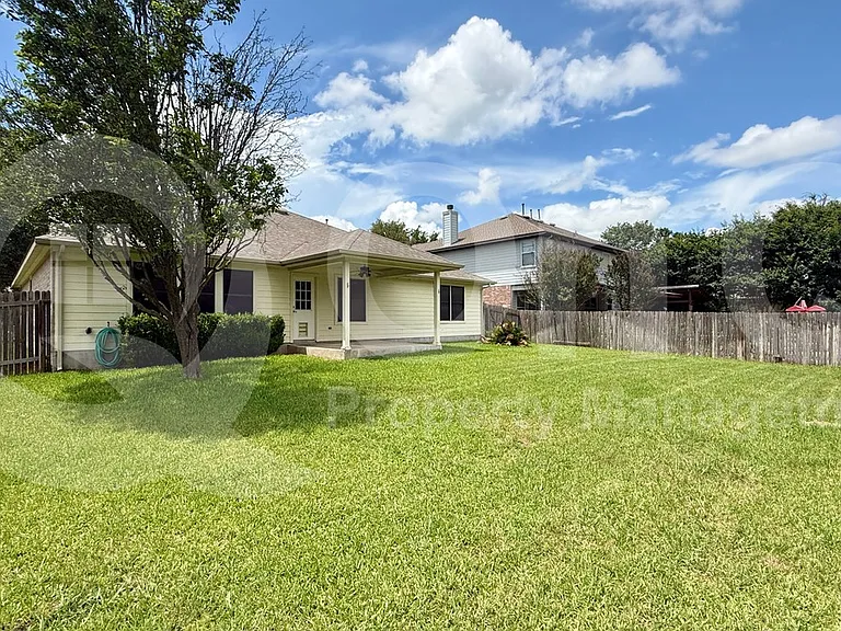 18905 Stirling Castle Ct — Photo 22