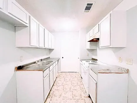 8251 Ned Ave — Photo 4