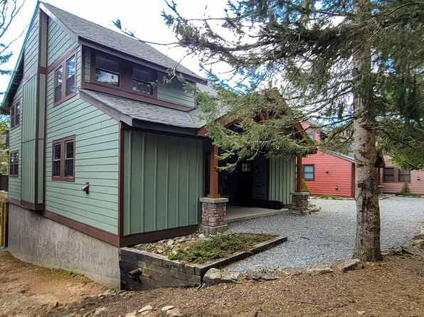 26 Tree Top, Snowshoe, WV 26209