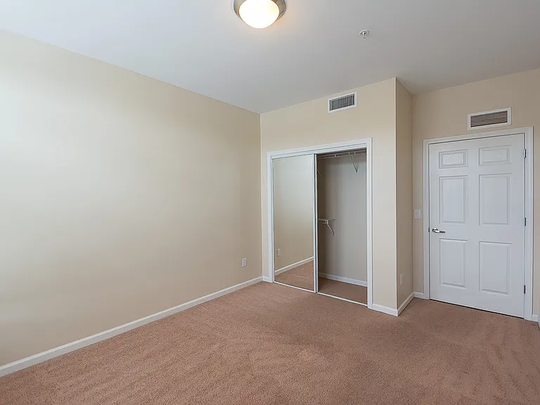 The Gateway Apartments — Photo 79