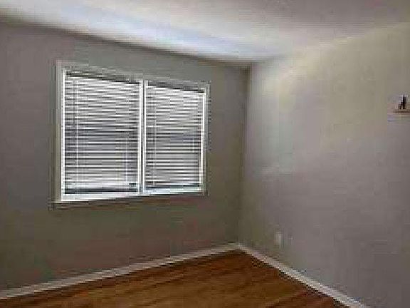 5th image of 1120 Hollen Rd