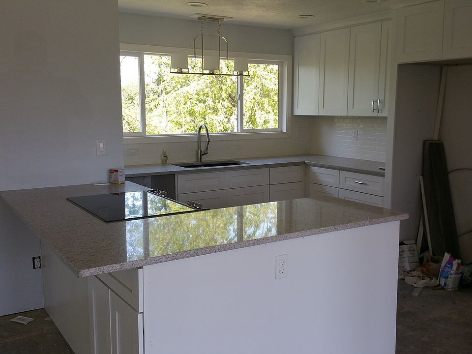 2nd image of 5293 Verda Ln