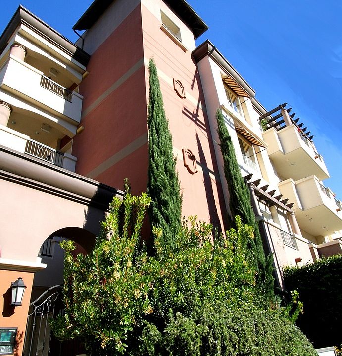 1st image of 11163 Aqua Vista St Penthouse 5