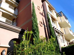 11163 Aqua Vista St PENTHOUSE 5, North Hollywood, CA 91602