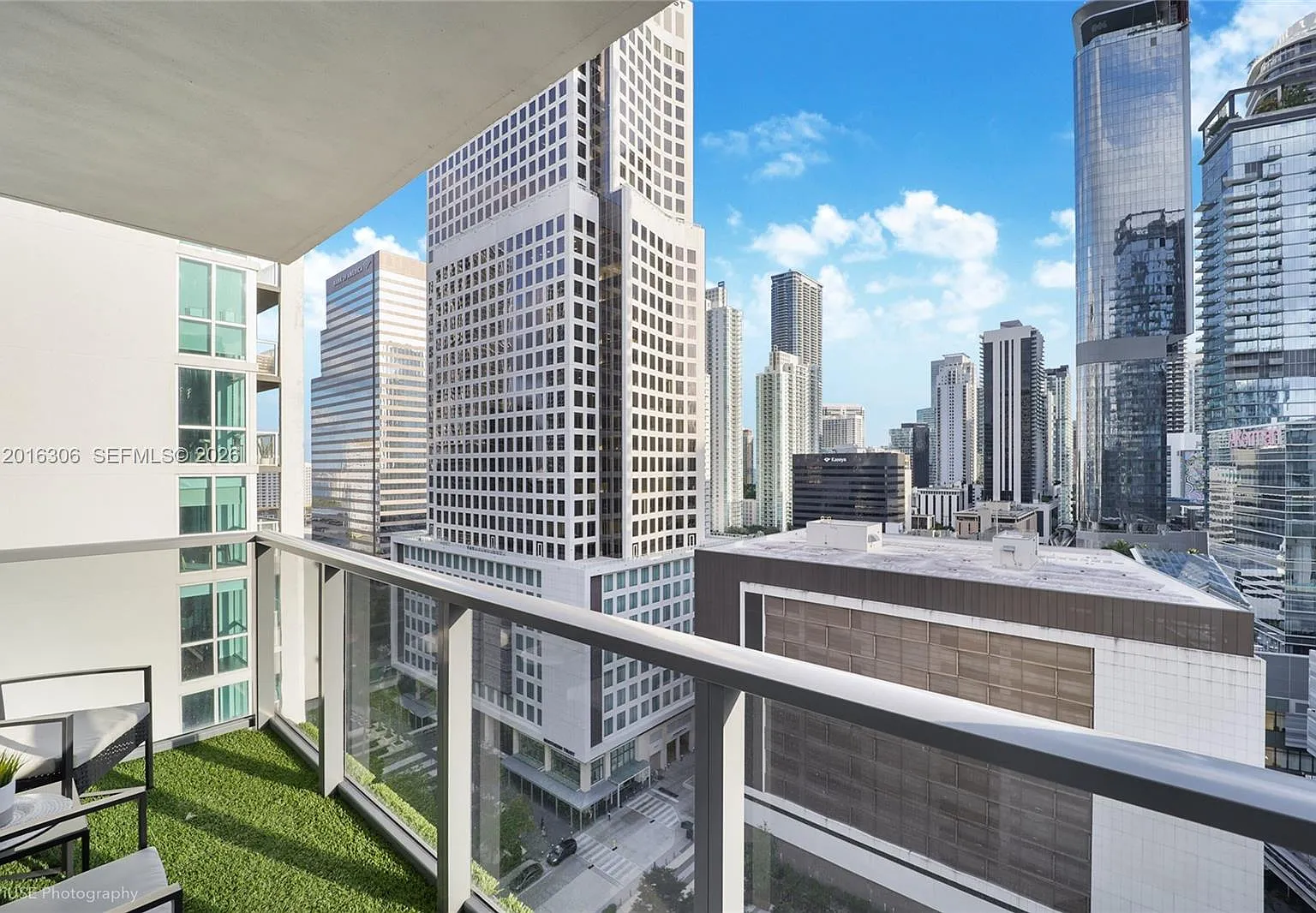 Mybrickell Condo — Photo 1