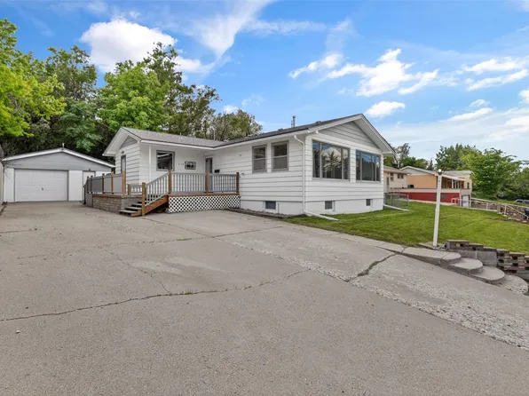 836 7th St, Havre, MT 59501