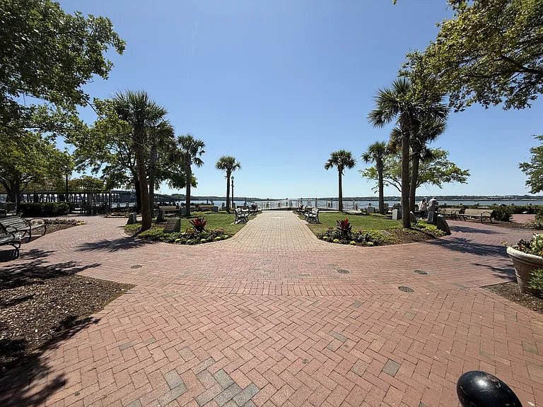 1231 Ladys Island Dr #1-211 — Photo 38