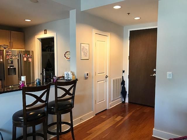 Entry, Closet, Half Bath