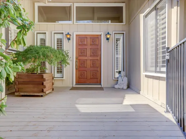 18367 Jayhawk Dr, Penn Valley, CA 95946