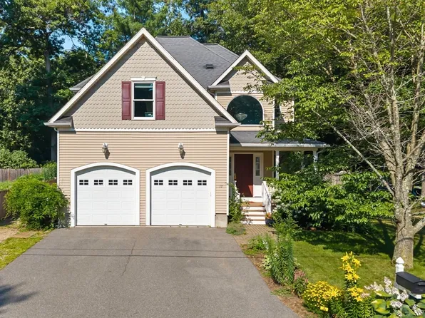17 Rock Ave, Hudson, MA 01749