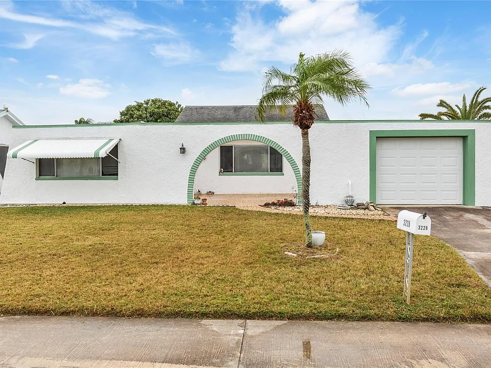 3228 Rock Valley Dr