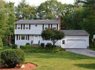 33 Wilshire Dr, Londonderry, NH 03053