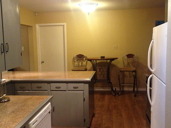 3rd image of 1437 Casa Verde Dr