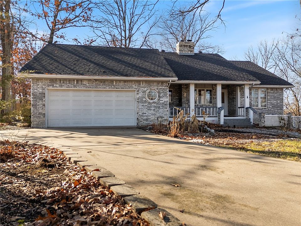 1st image of 1 Bradford Cir