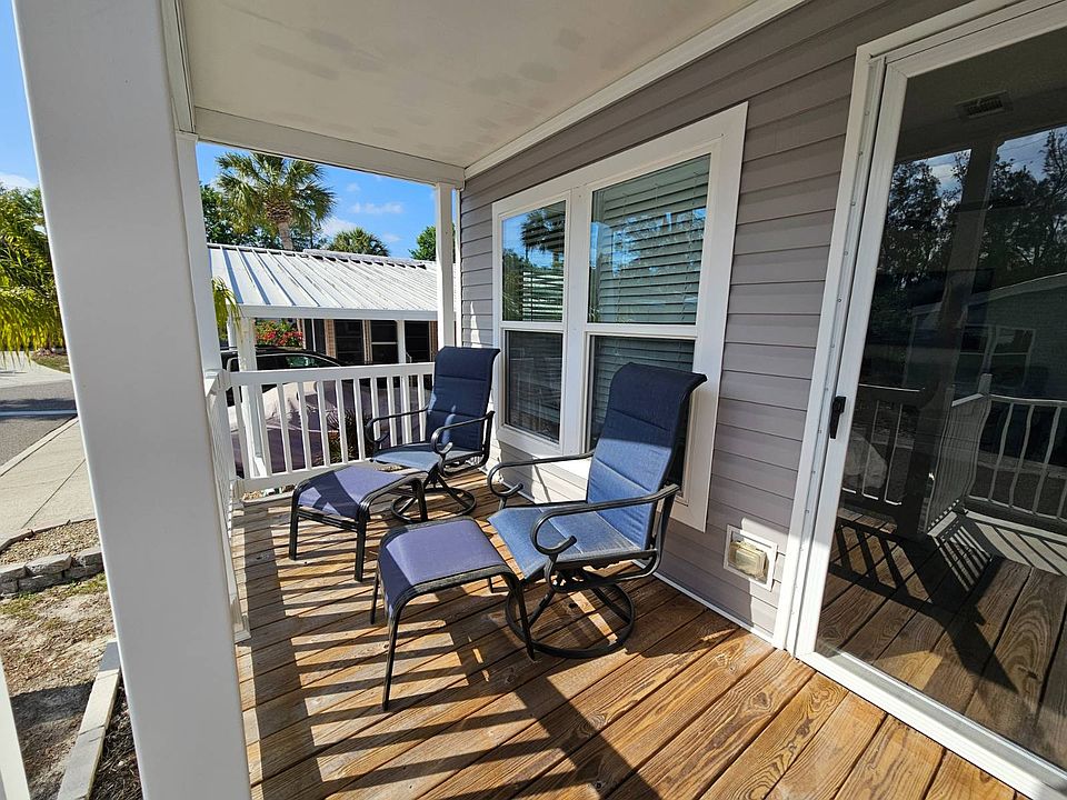 1st image of 815 Egret Ln