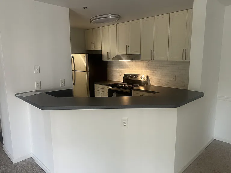 Wesley St. Claire Apartments at Lawrenceville — Photo 156