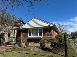 4419 192nd St, Flushing, NY 11358