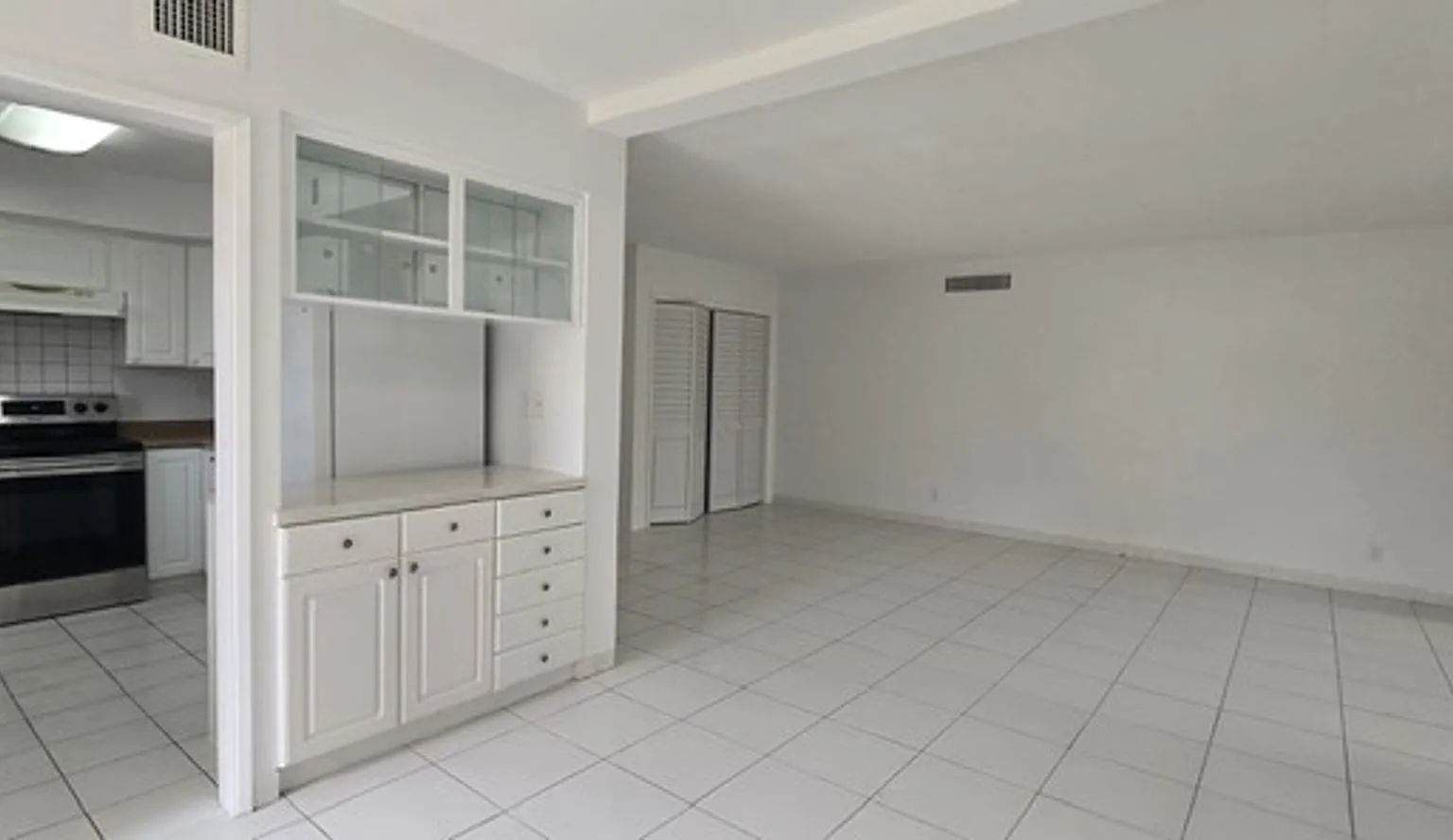 120 Isle — Photo 1
