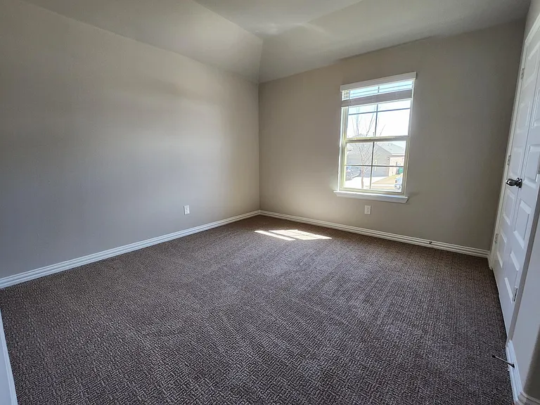 3812 Chalk Hill Ave — Photo 7