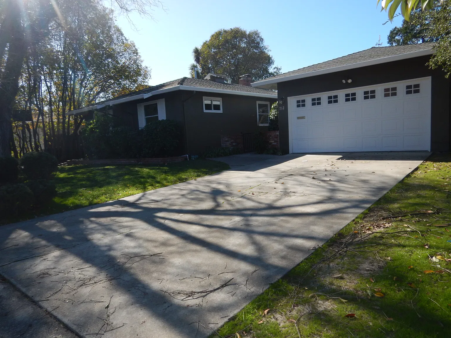 3 bed, 1188 sqft, $3,000 — Photo 3